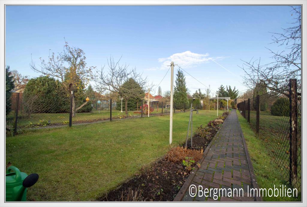RESERVIERT Reihenmittelhaus mit Wintergarten, PKWGarage und kurzem