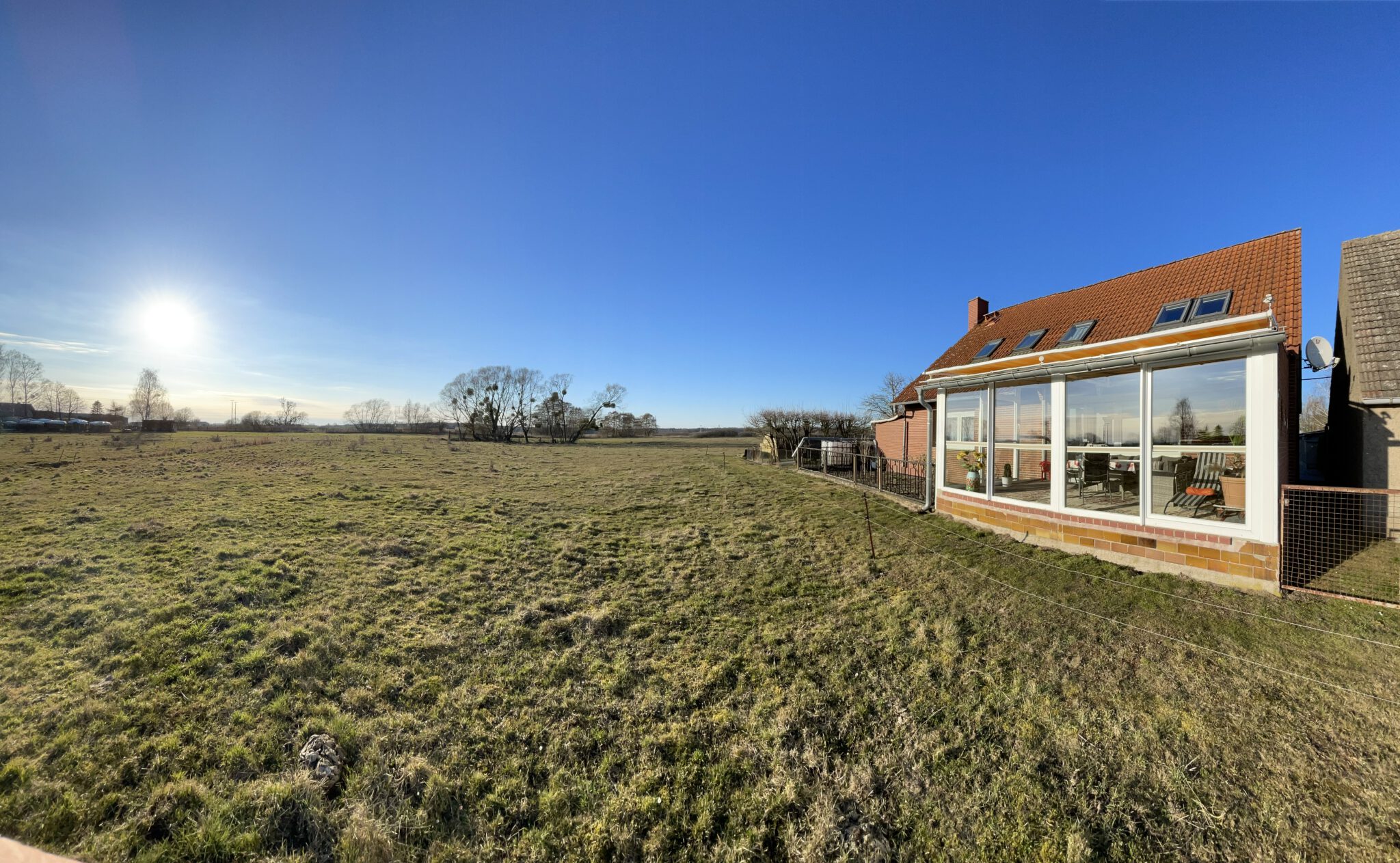 Immobilie der Woche mit Blick in die freie Natur | HBI Bergmann Immobilien