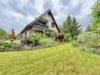 6 Zimmer, auf ca. 257 m² Gesamtfläche, traumhafter Garten, Doppel-Fertigteilgarage mit blick aufs Feld - Hausansicht