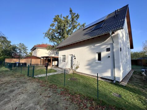 Niedrigenergie-Einfamilienhaus mit 5 Zimmer und modernerster Technik auf Erbbaupachtland, 16515 Oranienburg, Einfamilienhaus