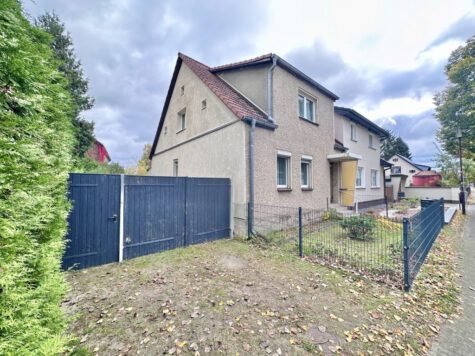 Reserviert – Doppelhaushälfte mit 4 Zimmer und Nebengelass, 16515 Oranienburg, Doppelhaushälfte