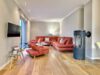 Luxus Pur in schönster Wohnlage zum sofort genießen -Stadtvilla, 4 Zimmer, überdachter Terrasse und Doppelgarage+Photovoltaik- Sachsenhausen - Wohnzimmer mit Kaminofen