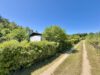 Kleiner Bungalow zum Verlieben – voll ausgestattet mit Keller, Pool und Erholungsgrundstück in Eigentum in Rheinsberg - Grundstücksansicht