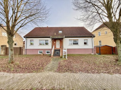 Einfamilienhaus mit Einliegerwohnung in ländlicher Gegend – Bergsdorf, 16792 Zehdenick, Einfamilienhaus