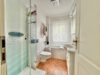Einfamilienhaus im Bungalowstil und Vollkeller - Zehlendorf - Badezimmer