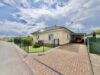 Einfamilienhaus im Bungalowstil mit Carport und überdachter Terrasse - Grüneberg - Hausansicht